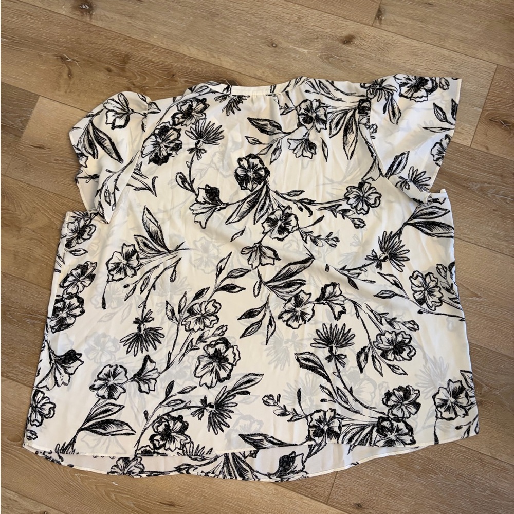 Maurices Black and White Floral Blouse - Picture 3 of 4